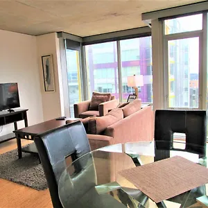 Sobe Third Ave Apartment