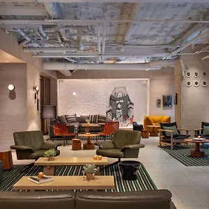 Hotel Moxy Nyc Times Square New York
