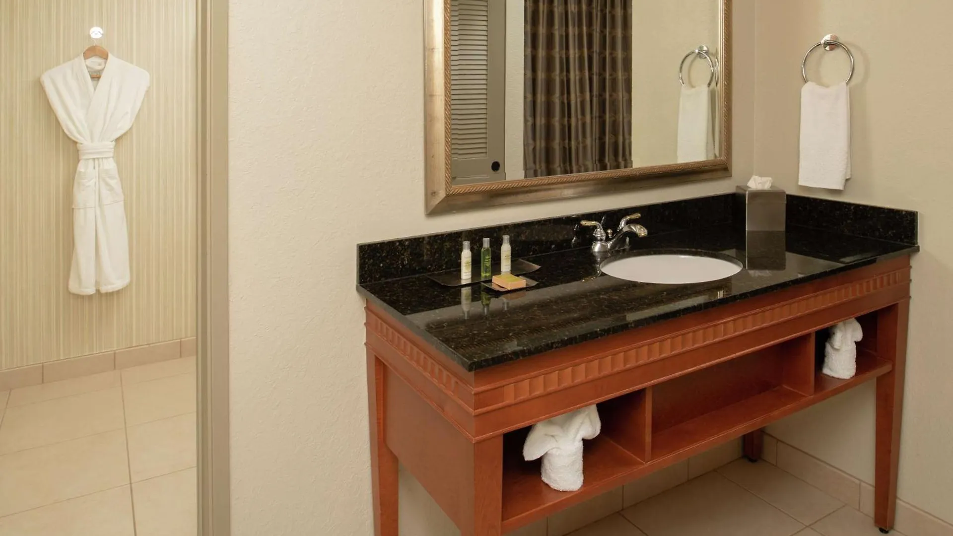 Doubletree Suites By Hilton Seattle Airport/Southcenter Tukwila 3*,