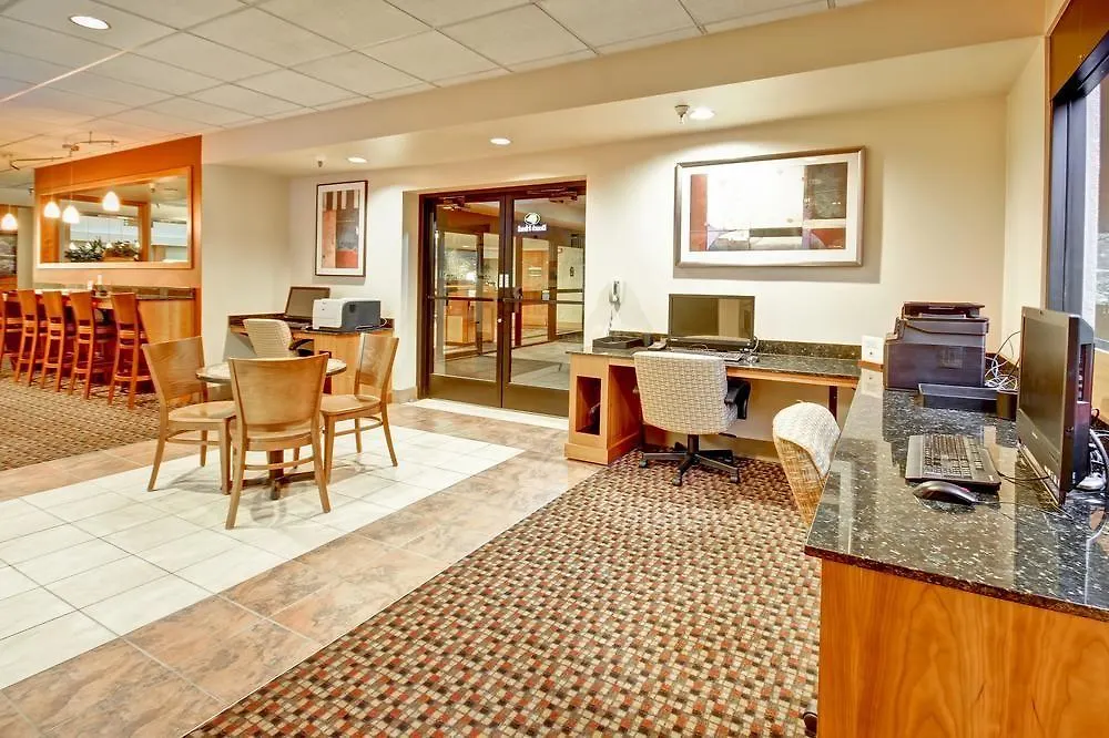 Doubletree Suites By Hilton Seattle Airport/Southcenter Tukwila Hotel